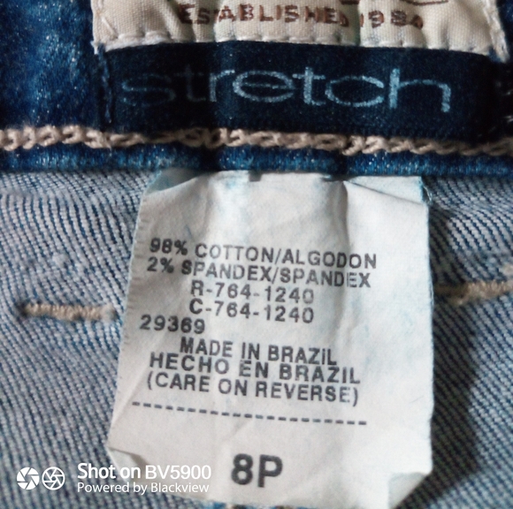 Denim shorts - Picture 3 of 4